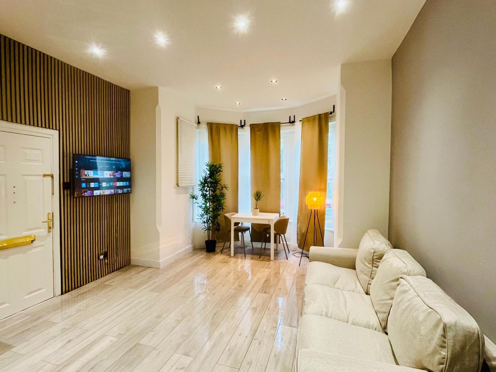 Modern Flat With Garden- 10Min Uber To Harry Potter Studios Watford  Zewnętrze zdjęcie